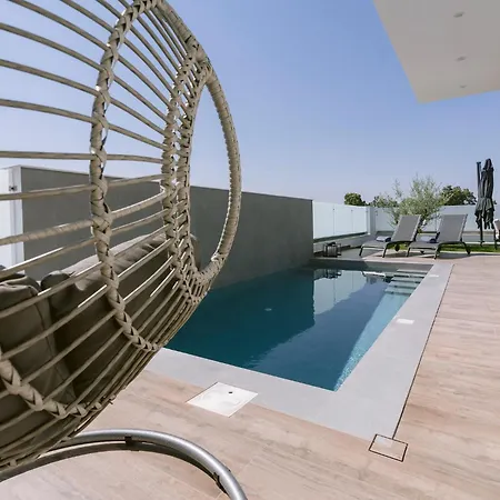 Sweet Mary نافبليو