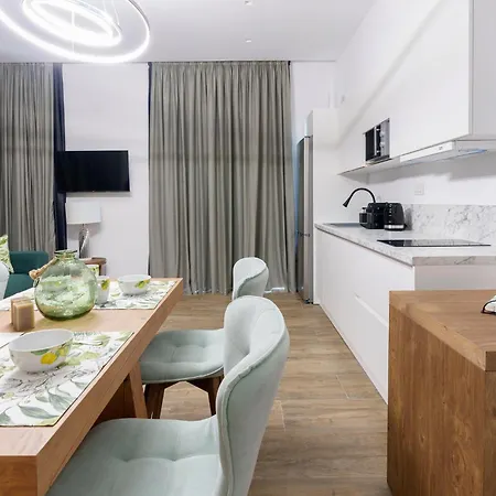 شقة فندقية Sweet Mary 4*