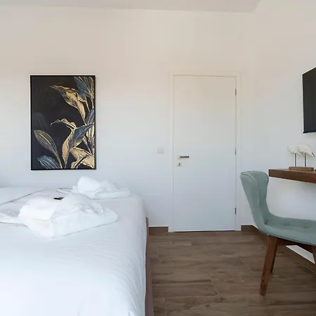 شقة فندقية Sweet Mary نافبليو